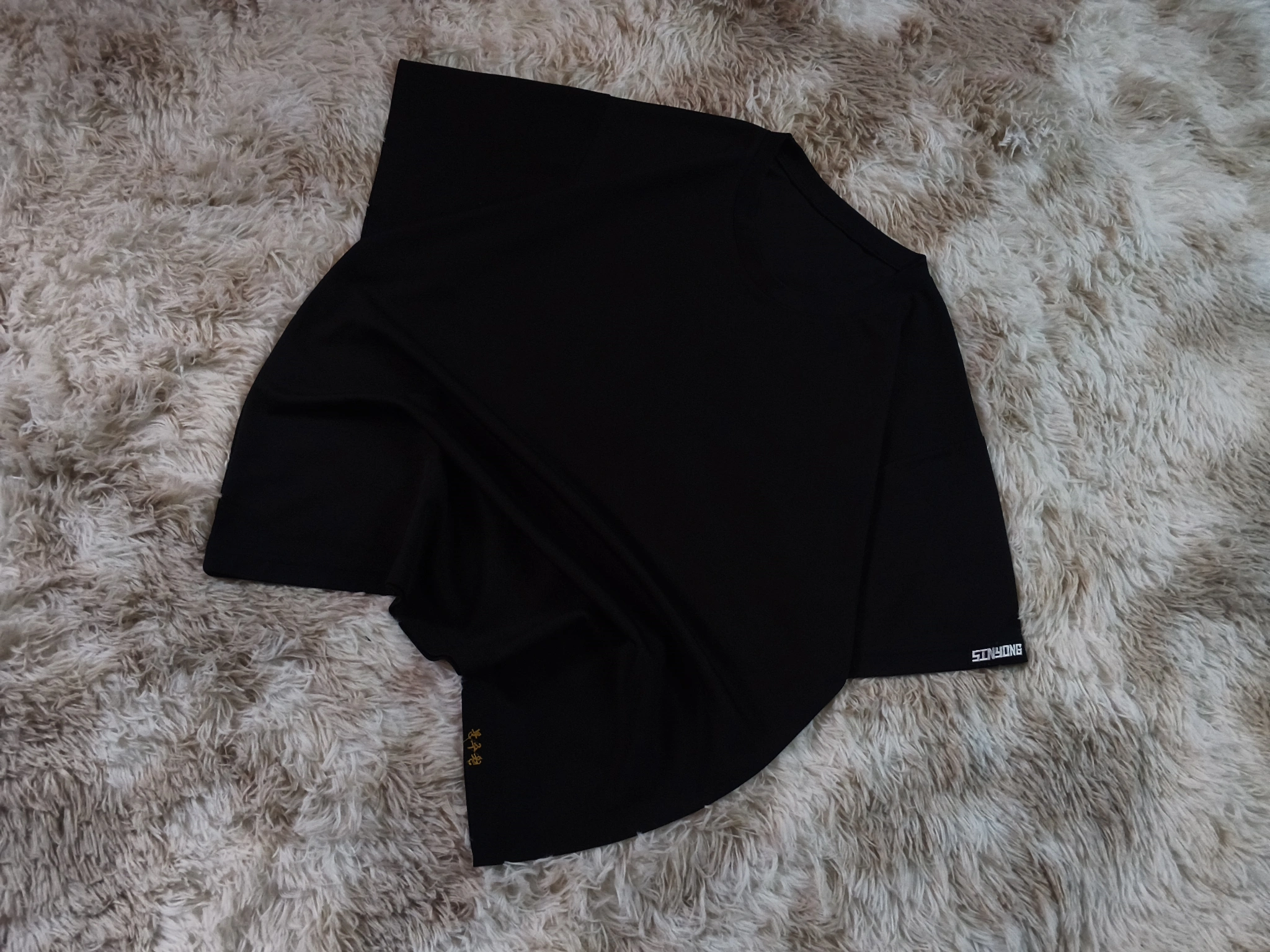 POLERA SINYONG NEGRA ♣️🔥 - vista 2