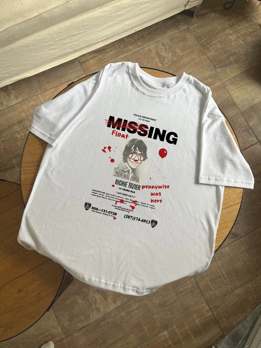 Remera over DERRY - vista 2