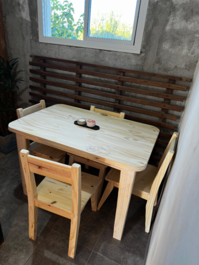 • COMBO MESA Y SILLAS DECO 